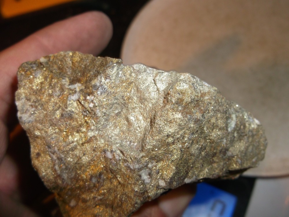 Gold, silver, copper, 62 grams samples ,ore high grade .