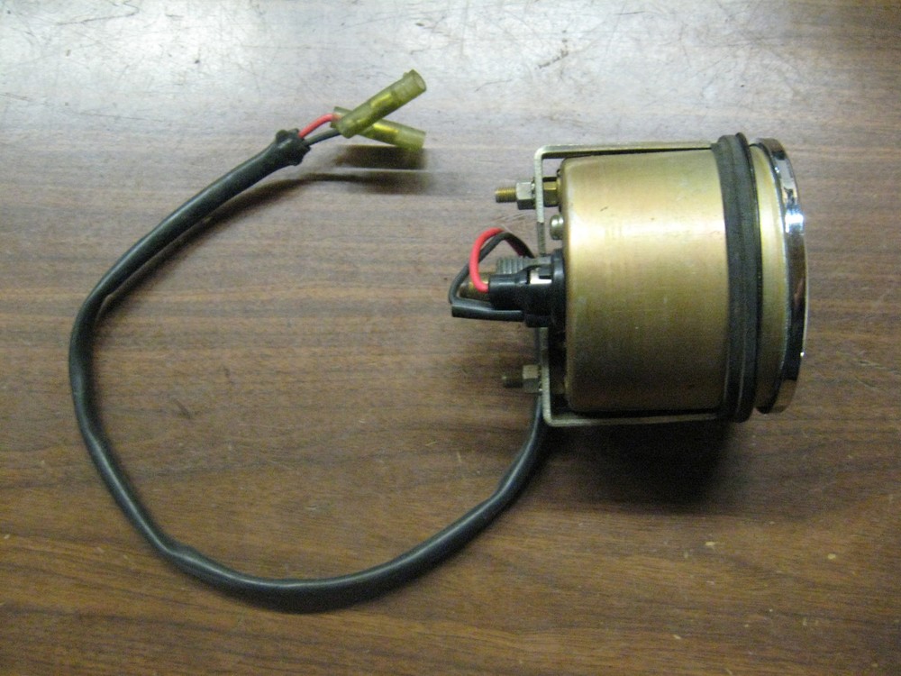 74 SNOWMOBILE SPEEDOMETER