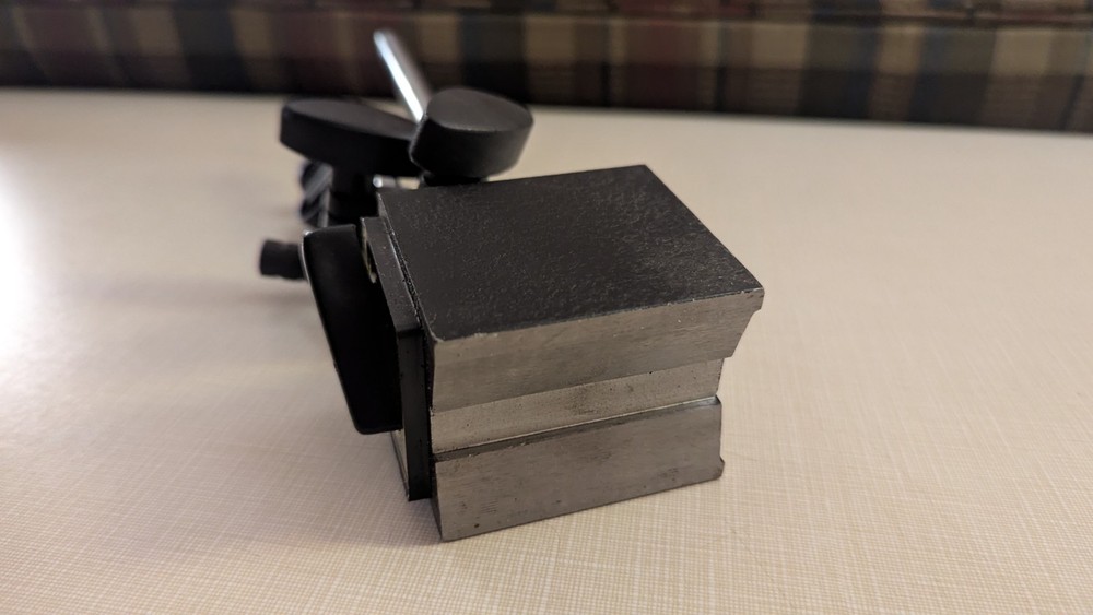 Cen-Tech Multi-Position Magnetic Base With Fine Adjustment P5645