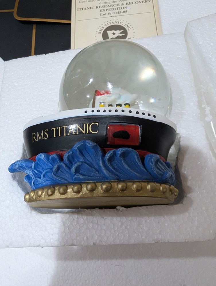 Titanic Snow Globe