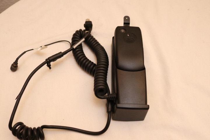 Mercedes Benz V60 Adapter  & Cradle Holder Q6820770