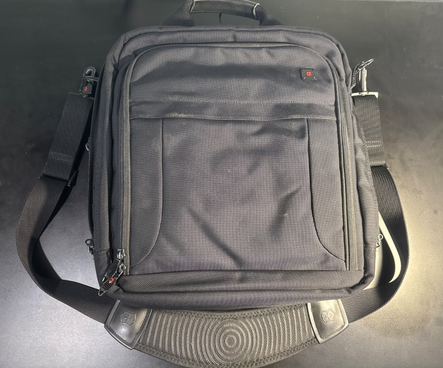 Victorinox SwissArmy Vertical Deluxe Travel Companion 3 Way Carry Crossbody Blk