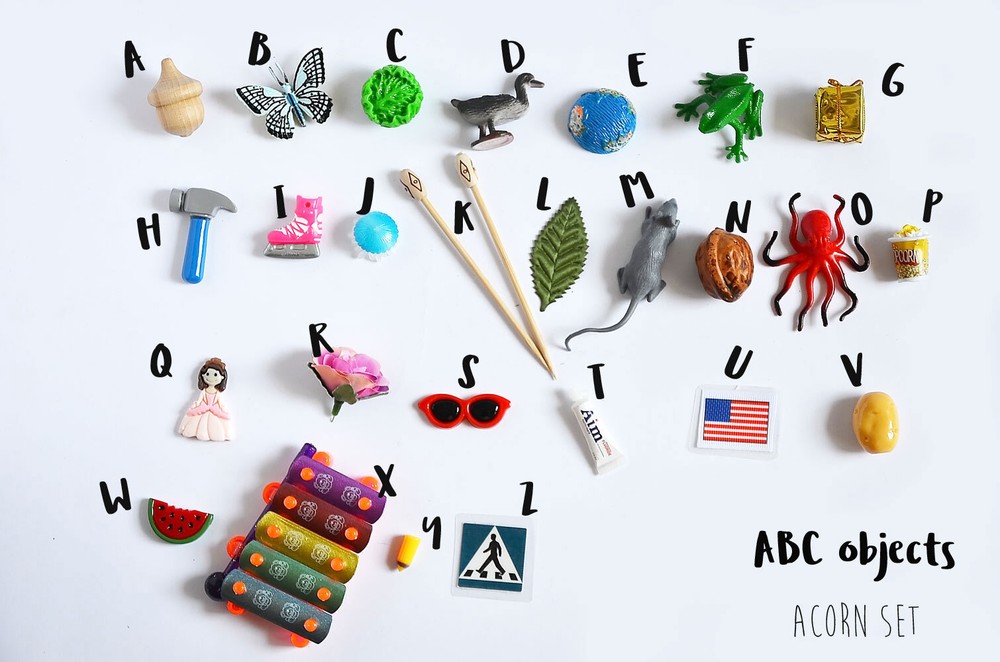 Montessori Alphabet Box objects, 1.5-8cm, 1 objects per letter