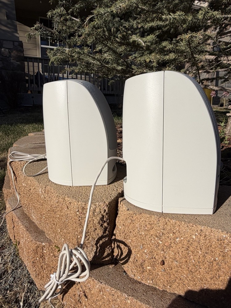 Boston Acoustics BA265 computer speakers
