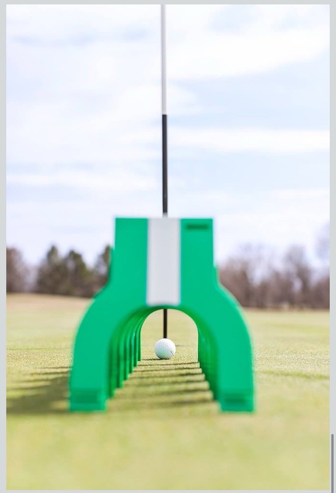 Putting Tunnel Golf Training Aid