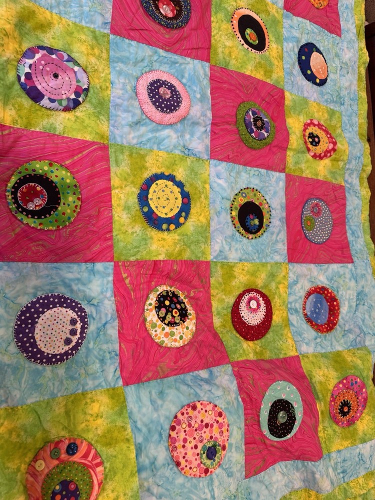 Handmade Patchwork Quilt Multicolor Abstract Pattern Circular Design