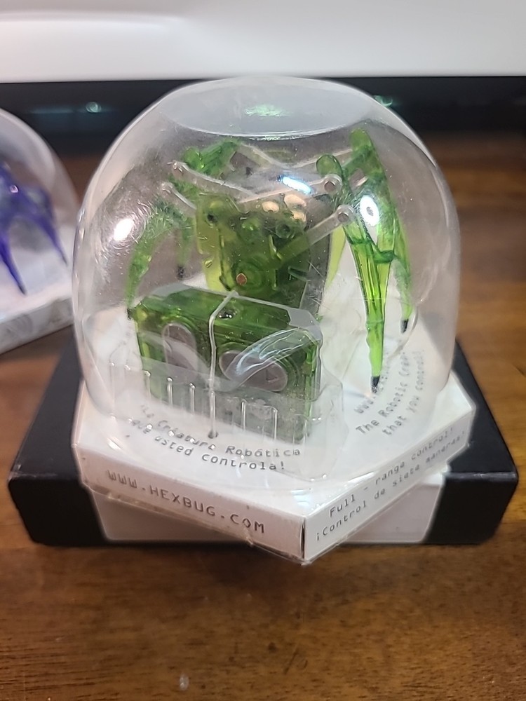 HexBug Micro Robotic Creature NEW In Original Packaging. READ.