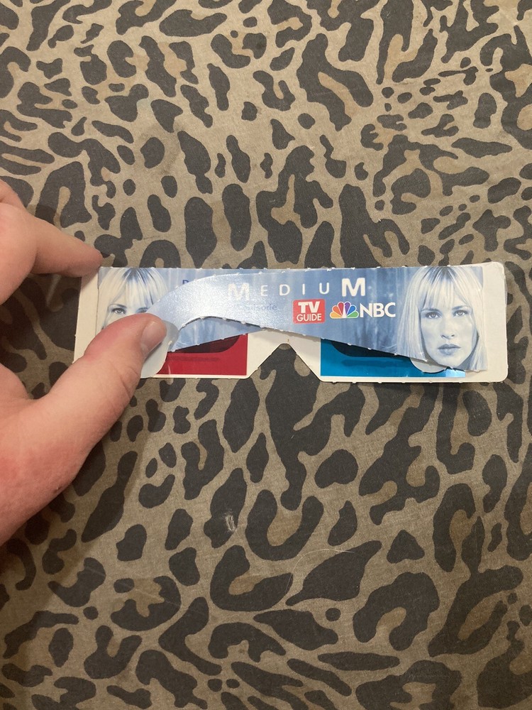 Medium NBC 3D Glasses