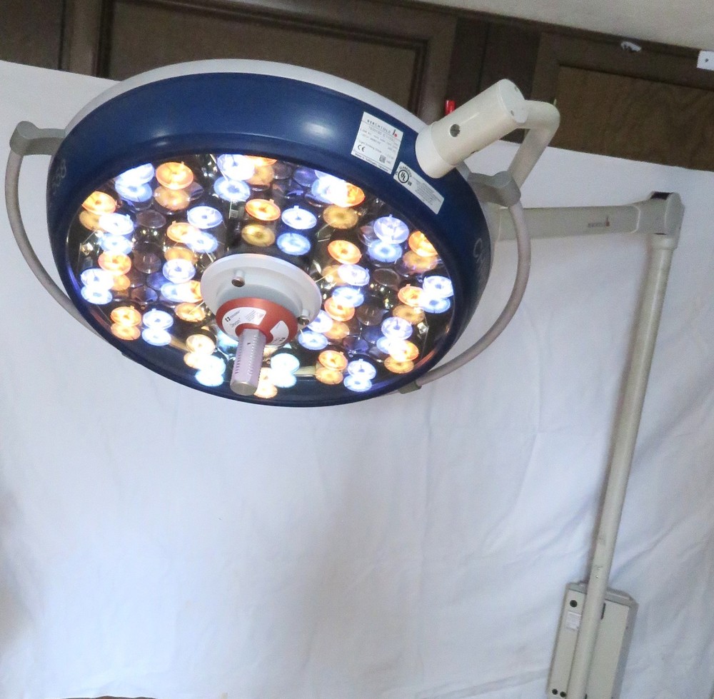 Chromophare E558 Exam Light, Light Emitting Diode, Berchtold Devon FloorStanding