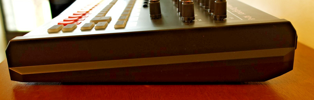 Behringer Rhythm Designer RD-8 Analog Drum Machine 808 Clone Excellent