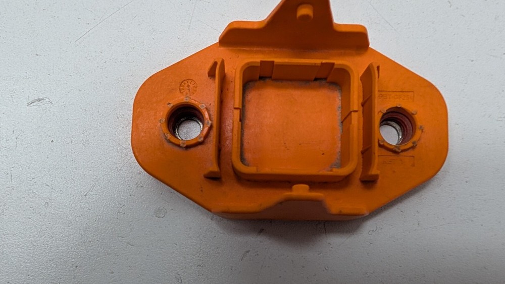 Tesla Model 3/Y Main Battery Coever Plug 1109535-00-D OEM
