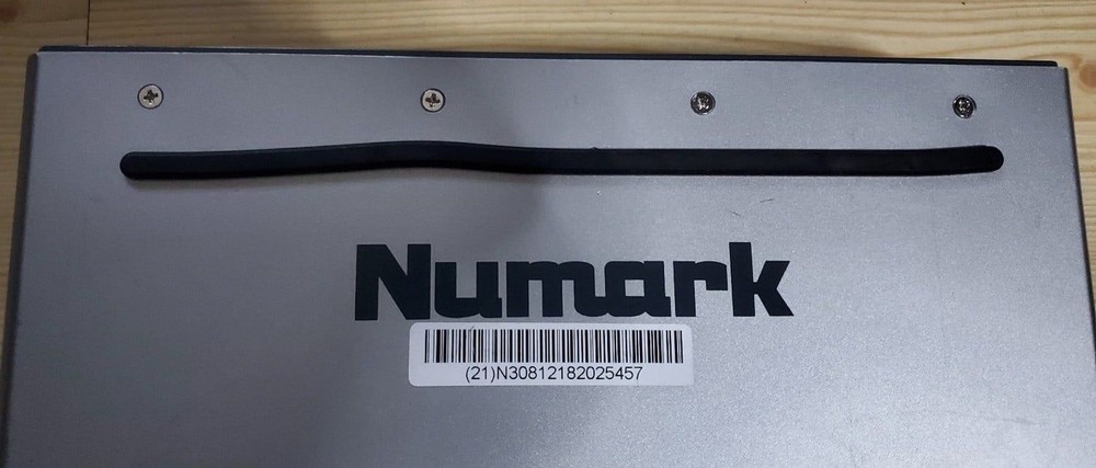 Numark Total Control DJ Double Mixing Deck with USB cable