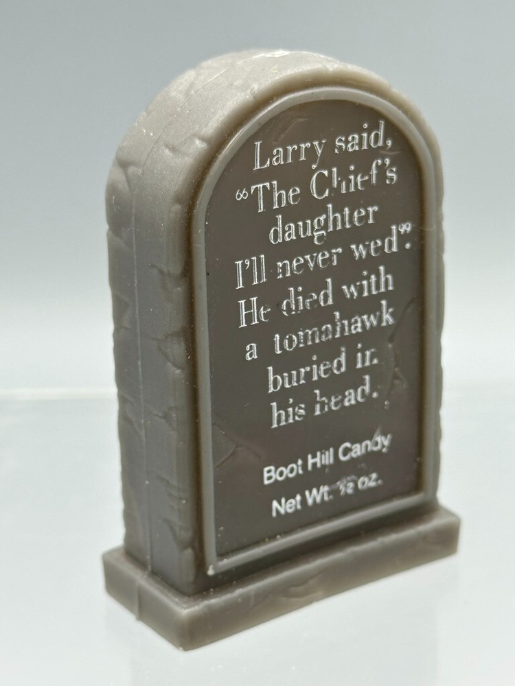 1983 FULL Leaf BOOT HILL CANDY Container HALLOWEEN TOMBSTONE Vintage TOMAHAWK
