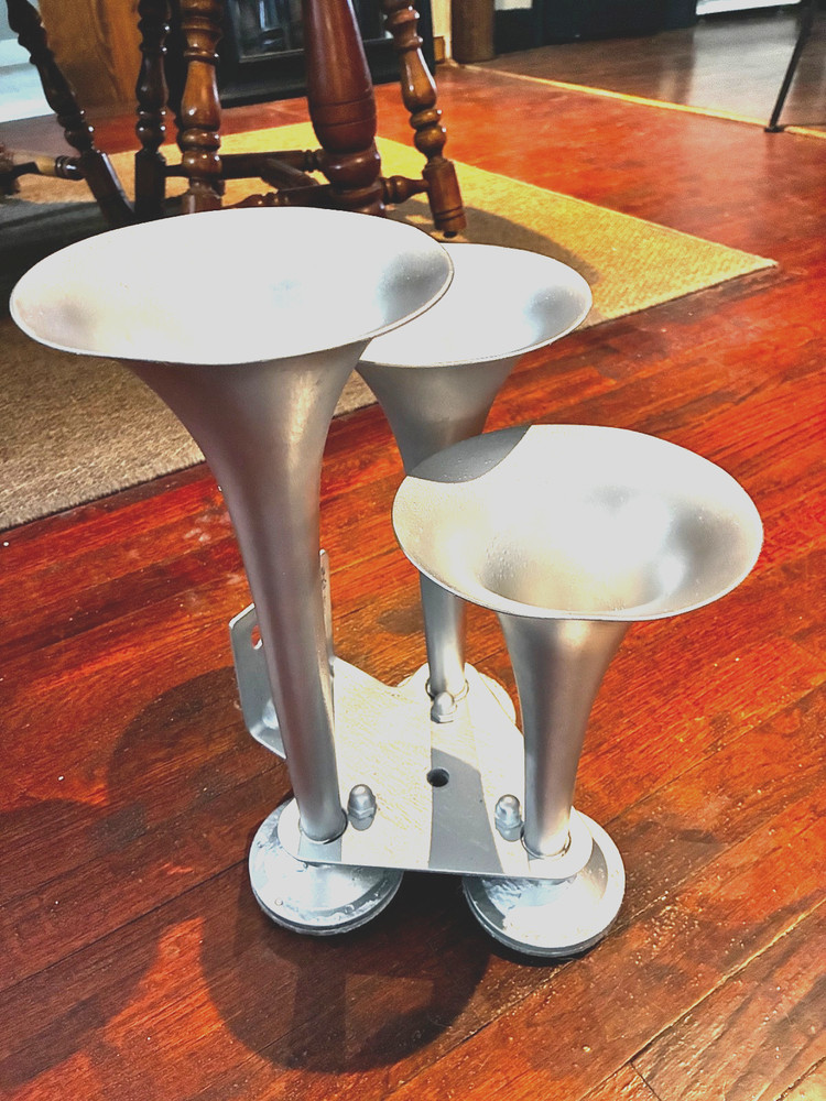 Vintage TripleHeader Airhorn
