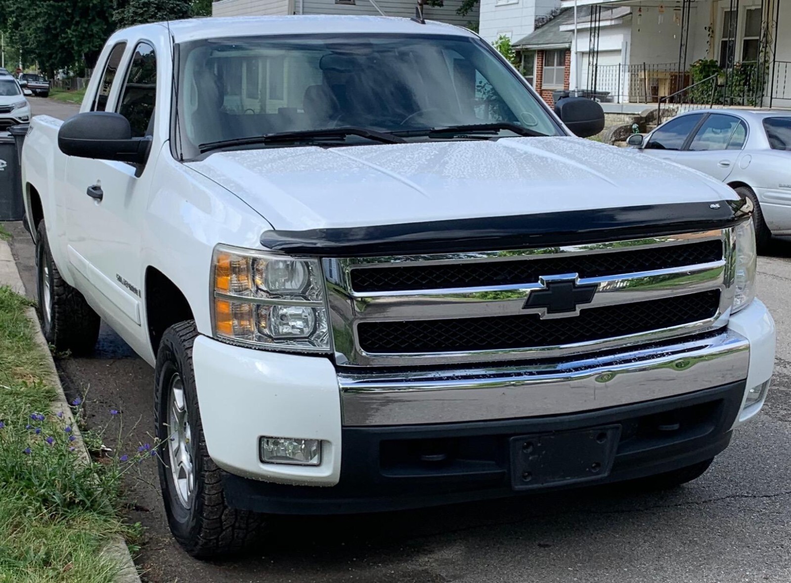 BugFlector II Hood Protector Bug Shield Deflector for 2008-2013 Silverado 1500