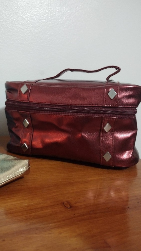 Beautiful Makeup Cosmetics Bag Travel Bundle