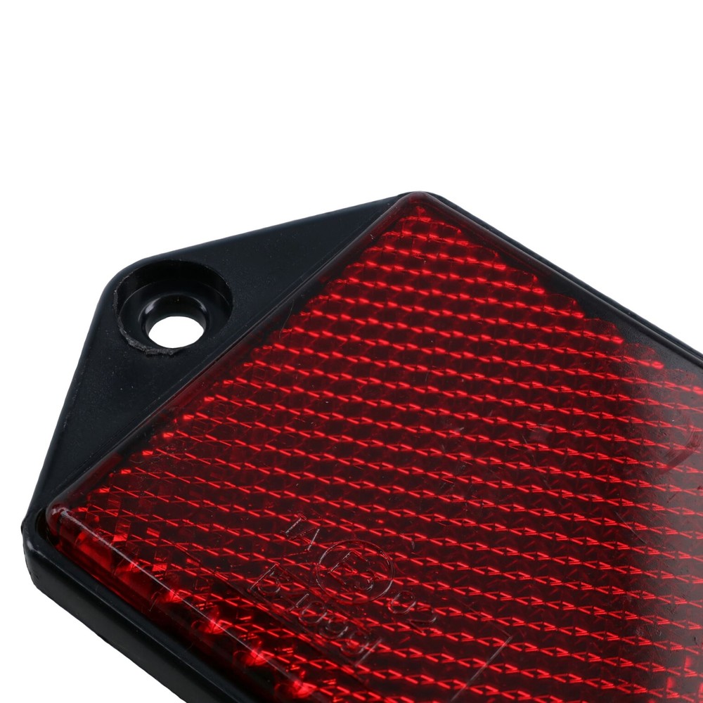 Red Large Rectangular Rear Reflector Pack of 4 Trailer Fence / Gate Post TR073