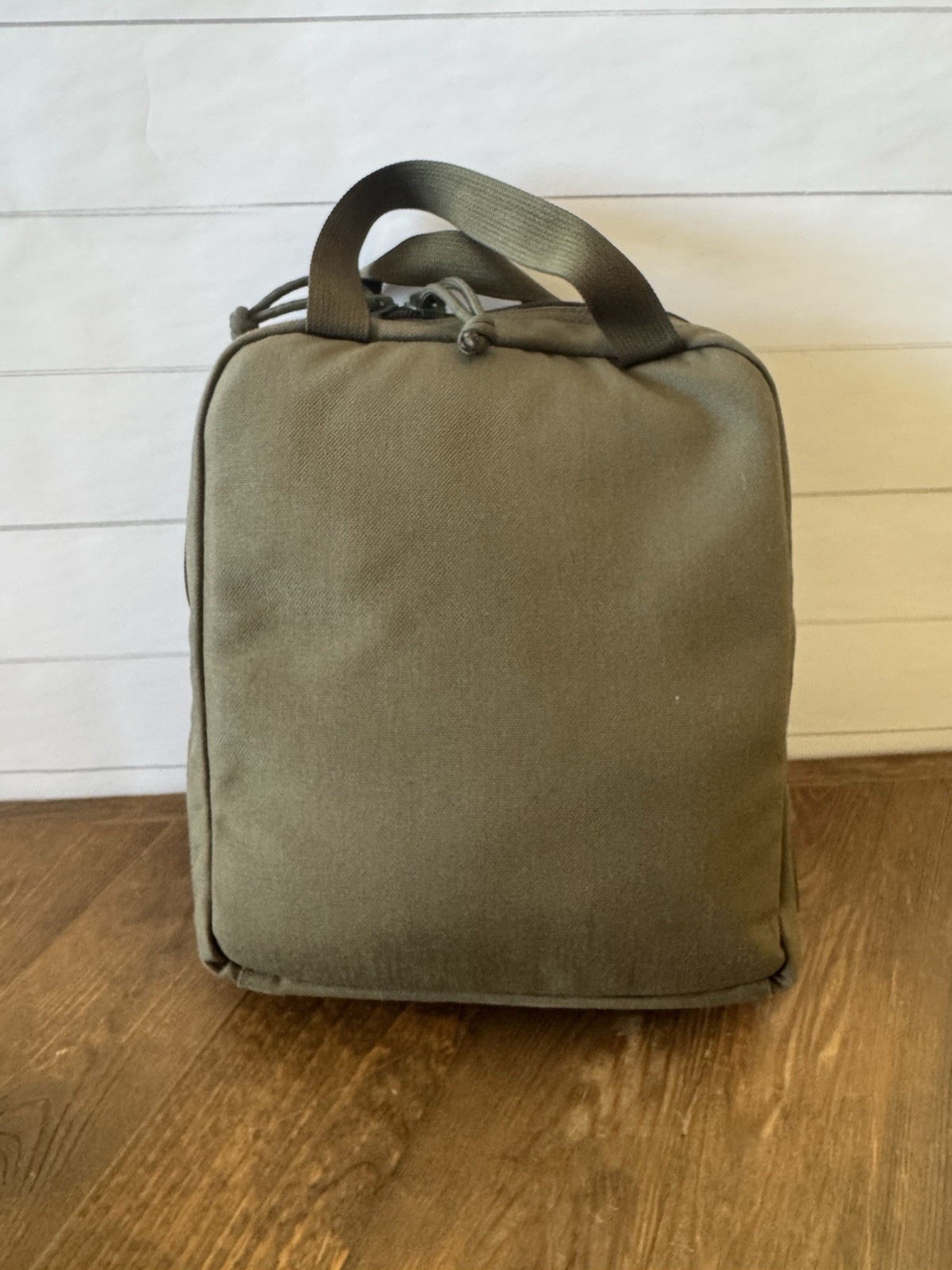 MSA SORDIN 75311 Dual Comms Headset and Carrying Case -Brittle Wire sleeve-