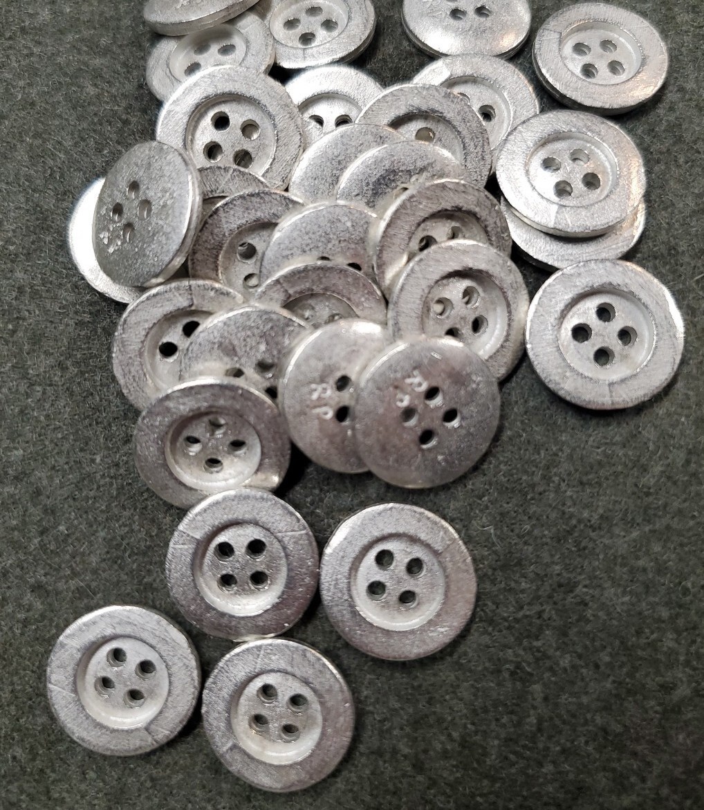 WWI German M 1915 trouser metal buttons, Individual. Small buttons by the each