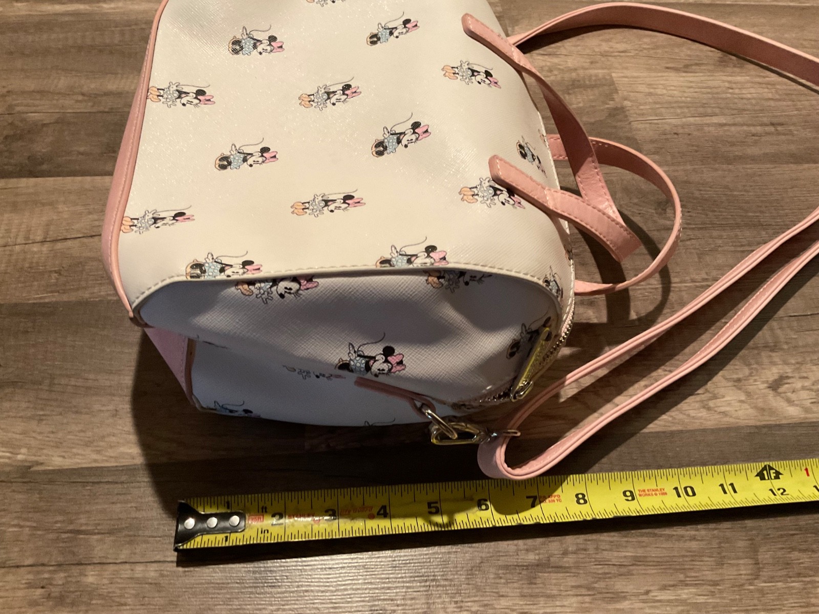 LOUNGEFLY DISNEY MINNIE MOUSE ALL OVER PRINT HANDBAG TOTE & WALLET SET