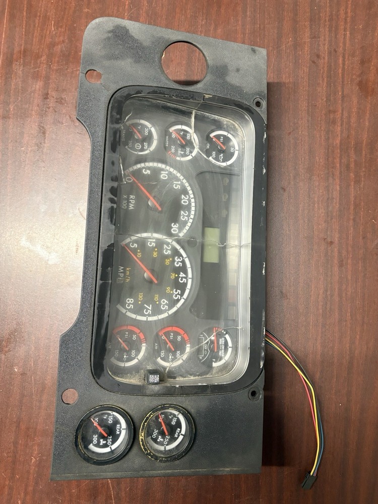 2015-2016 Freightliner CASCADIA Speedometer Instrument Cluster - Used