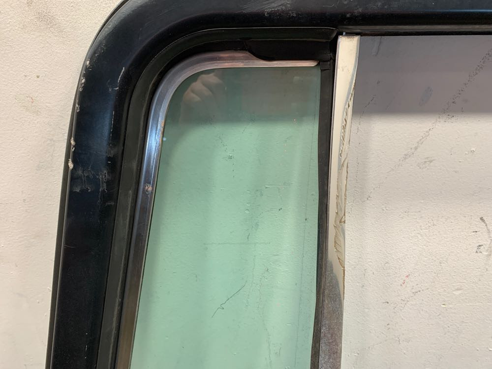 Peterbilt Door (606-13168)