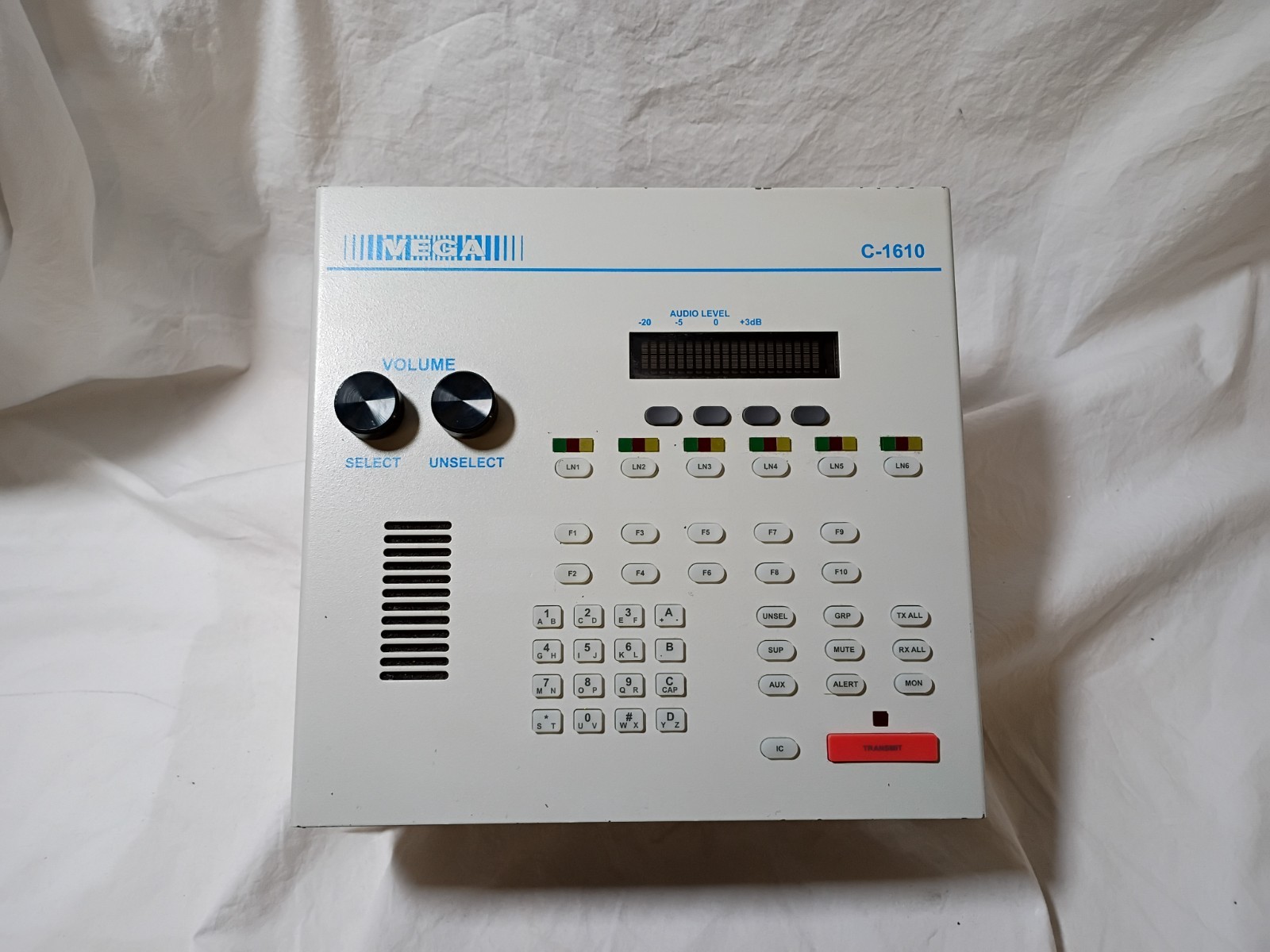 Telex VEGA C-1610 Desktop Radio Control Console - Tested Power On - Read