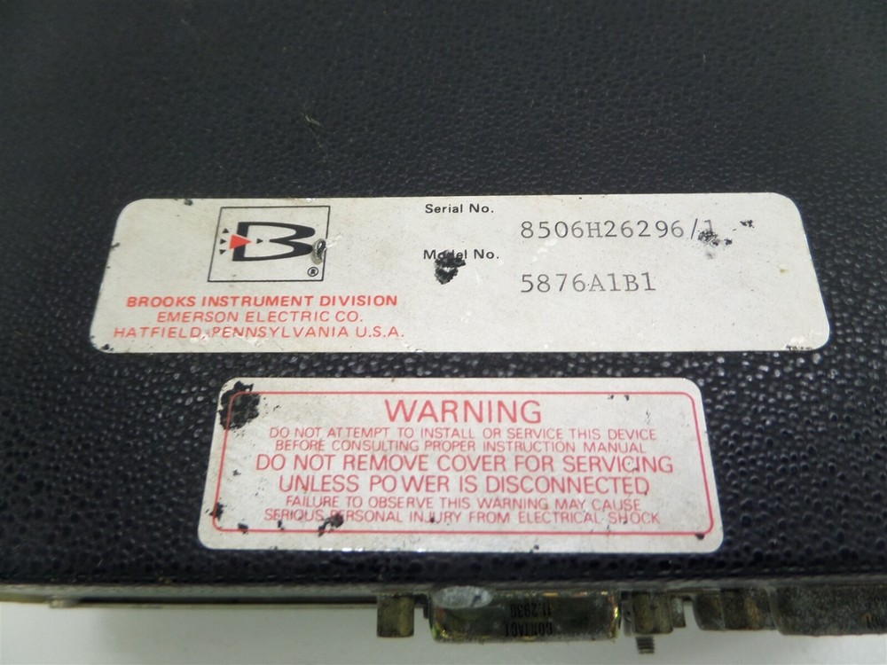 Brooks Instruments 5867 Dual Channel Flow Controller - Missing Face Plate