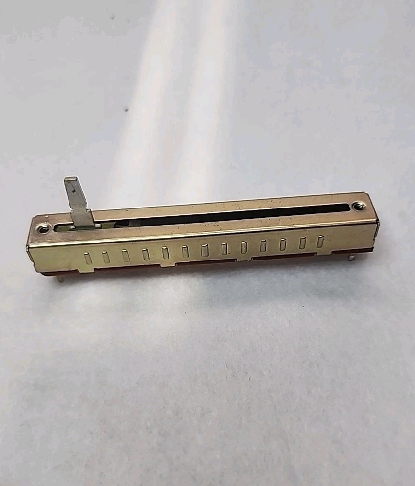 SANSUI SE-7   EQ Volume Slide Assembly   10401600