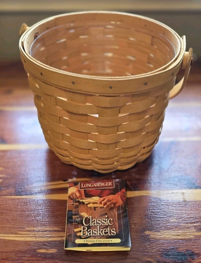 1997 LONGABERGER Classic  Medium Fruit Basket w/ Protector & Pamplet