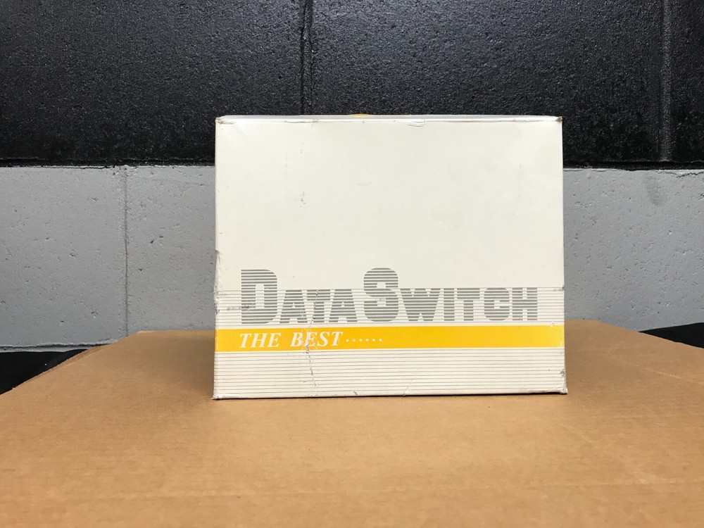 DataSwitch 4-Way Desktop RJ-45 Data Transfer Switch -No Power Required - NEW