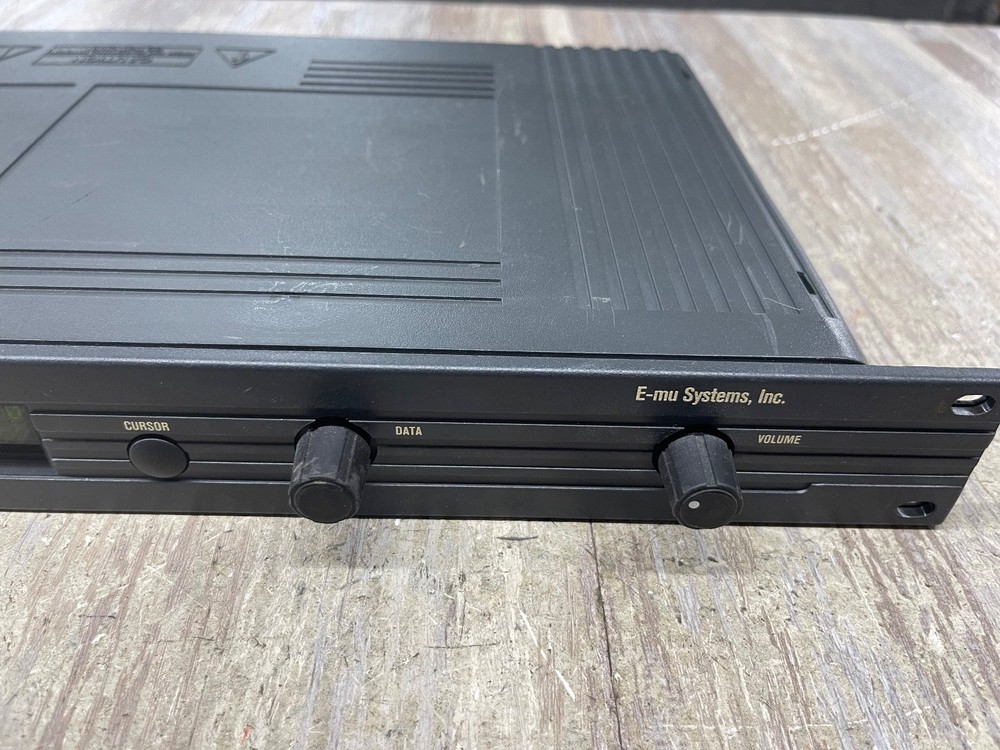 E-MU Proteus 1 Rock/Pop Model 9010.