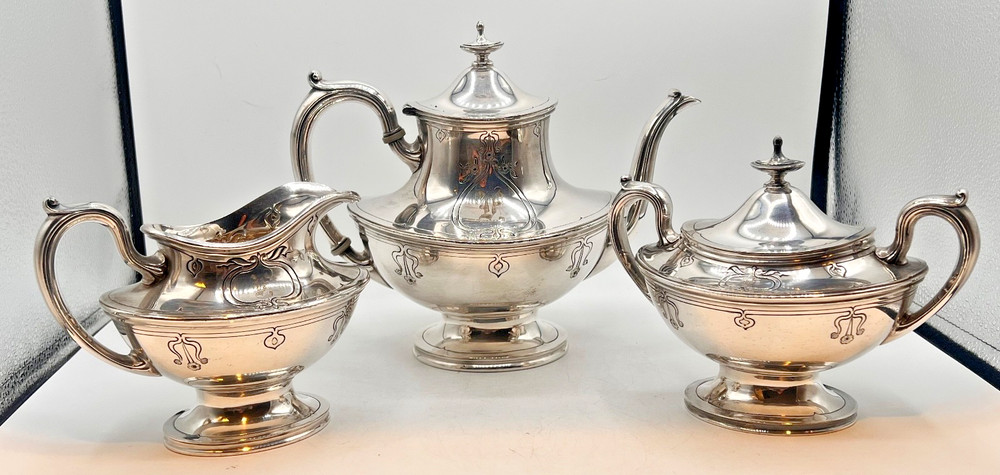 Reed & Barton 3882 silverplate three piece tea set