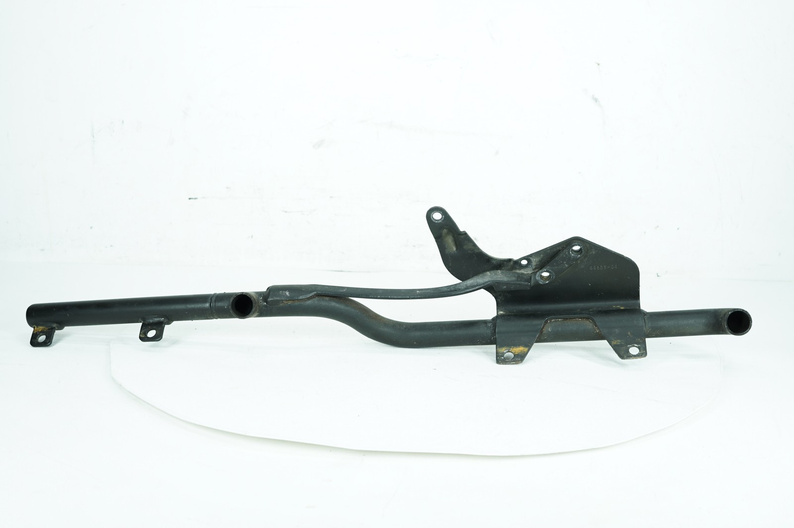 2005 Harley Sportster XL883 OEM Exhaust Muffler Interconnect Bracket Support Bar