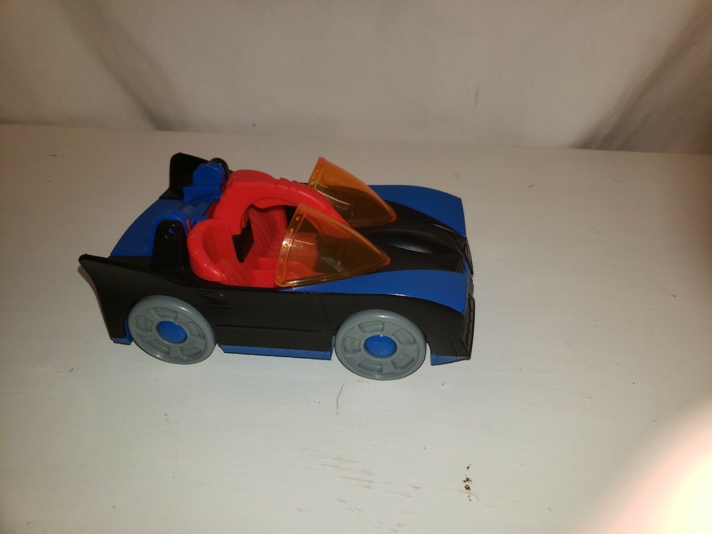 Batman Flyer and Car !!