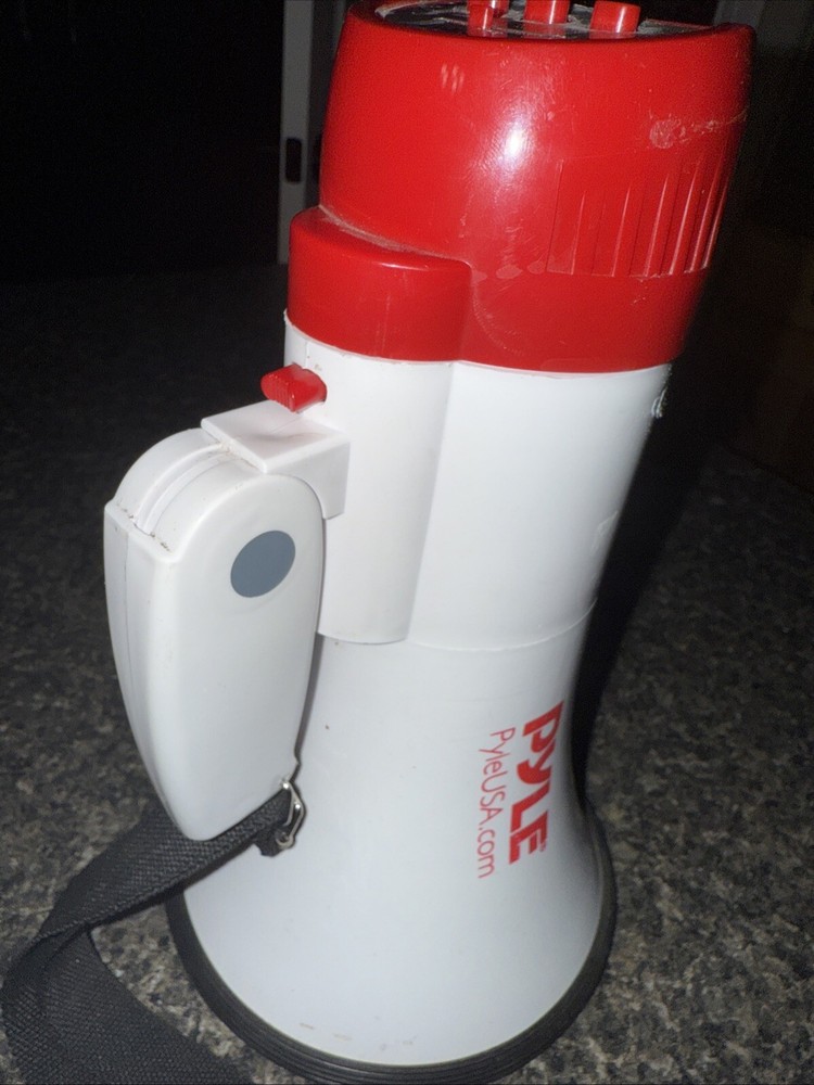 Pyle-Pro Professional Microphone and Speaker with Siren Tested