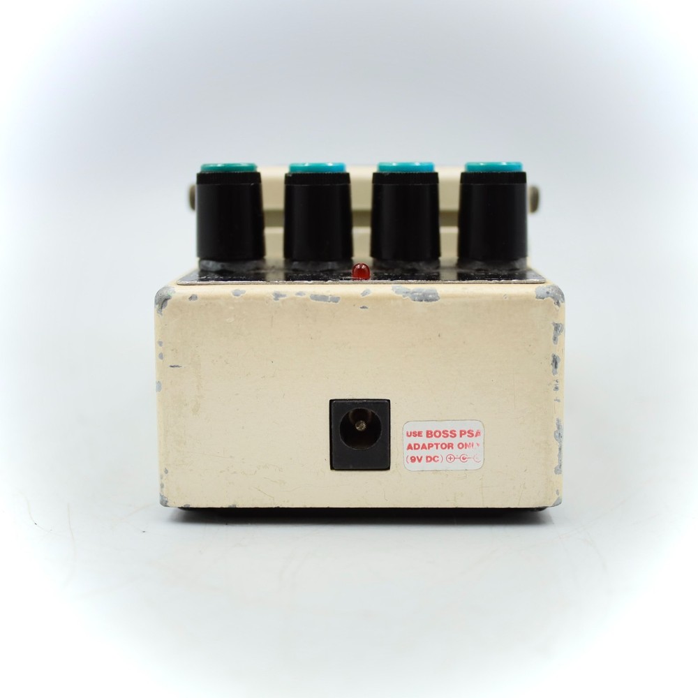 BOSS DD-5 Digital Delay Guitar Effect Pedal