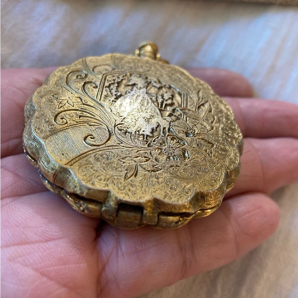 Vintage Compact Powder Old Etched