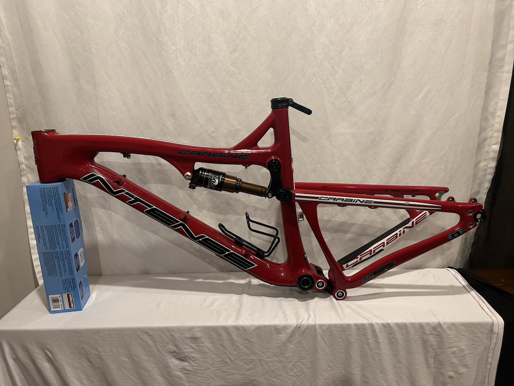 Intense  275 Carbon Fiber Frame Medium Nice Condtion!