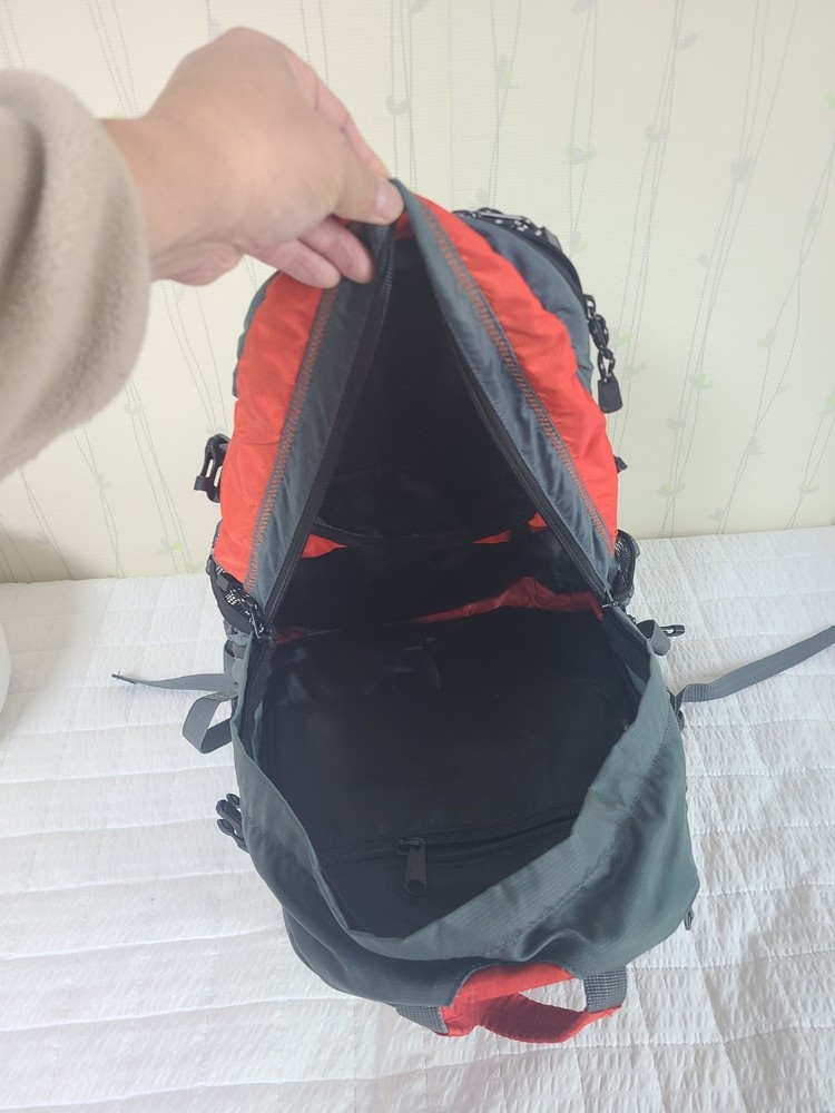 Kronos 30+5L Hiking Backpack