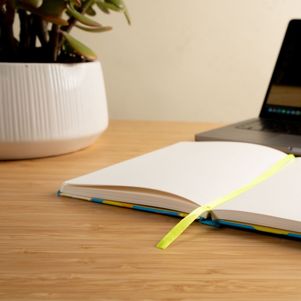 Milk Mocha Bear: Squeeze the Day - Dot Grid Notebook