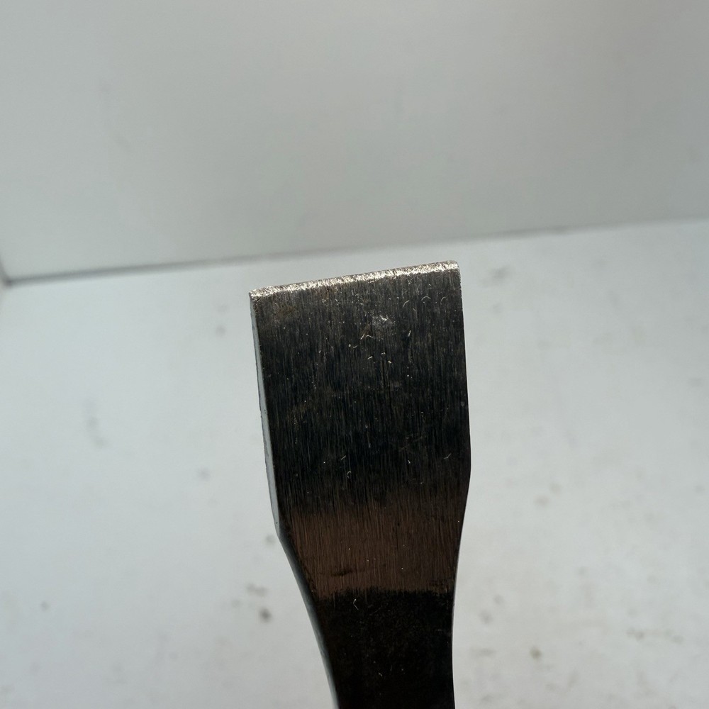 Mayhew 17" Pry Bar USA Red Handle