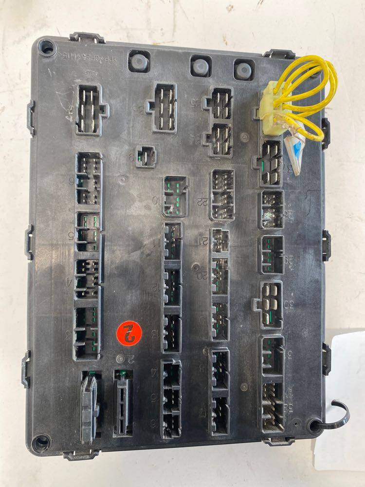 2010 Thomas Bus School Bus Fuse Panel (628-10681)