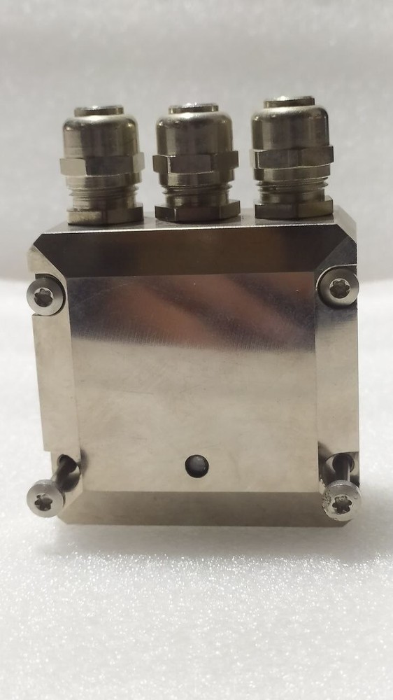 BAUMER PROFIBUS DP-V0 CONNECTION BOX NEW