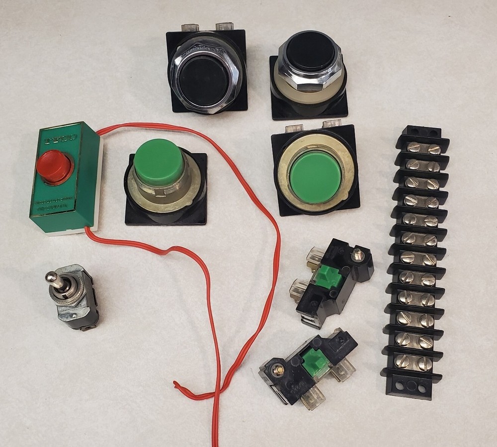 TYCO PRESTOMATIC Momentary Action Button Model Train Switch Button Lot