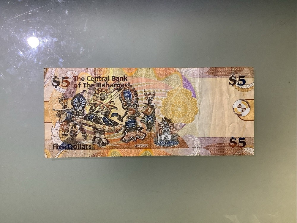 Bahamas 5 Dollars 2013 Circulated