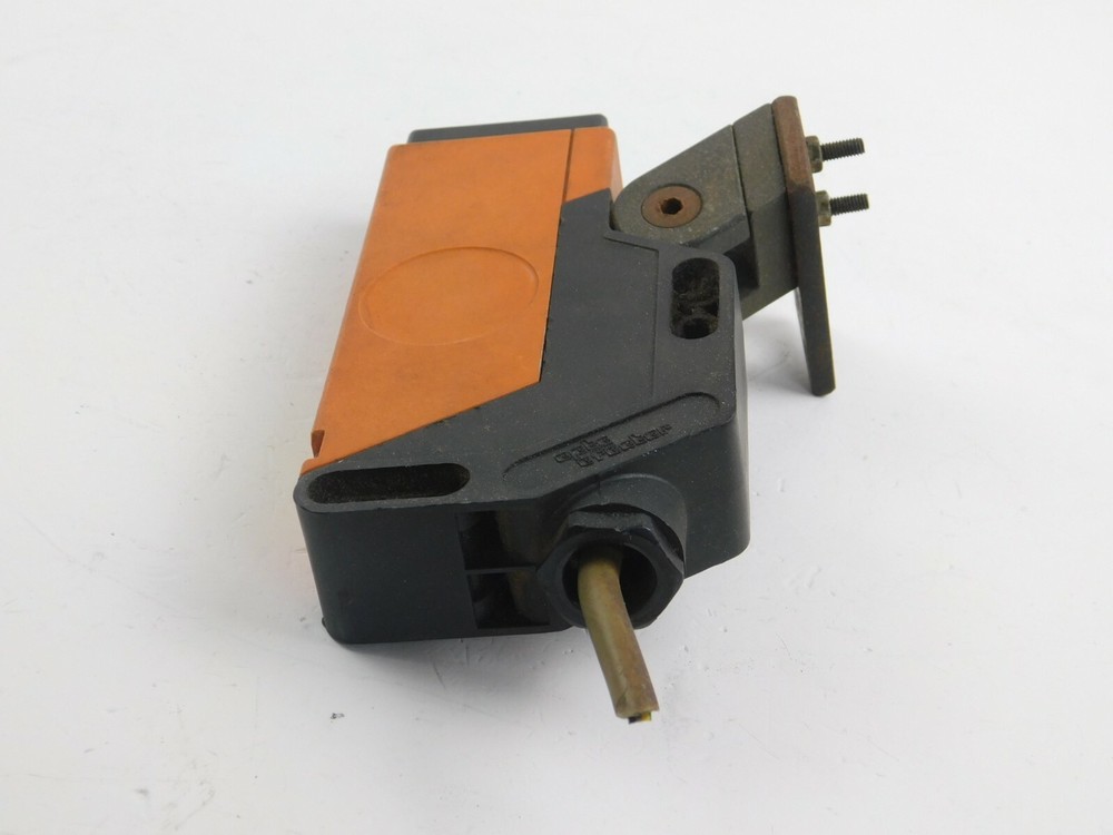 Ifm Efector OP0007/OPT-FBOW