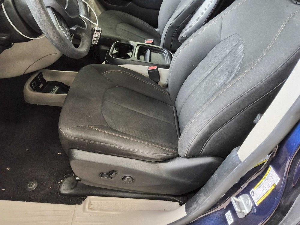 Used A/C Selector Switch fits: 2018 Chrysler Pacifica front 3 zone temperature c