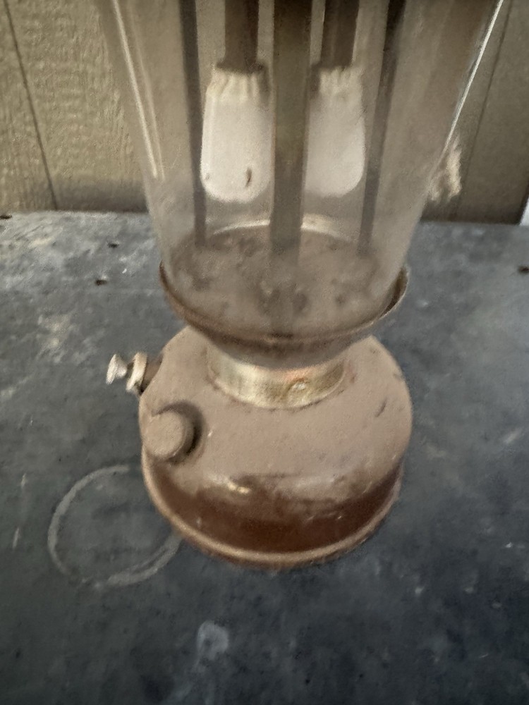 Vintage Coleman Model 275 Brown Lantern 2 Mantle Untested