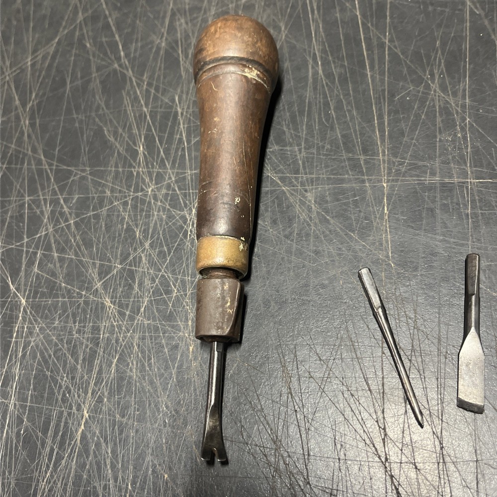 Vintage Multi Nesting Tool Screwdriver w/5 Bits Chisel Prybar Nail Puller Punch